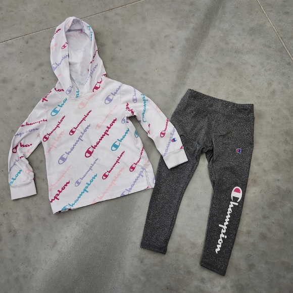 Champion Other - Champion outfit